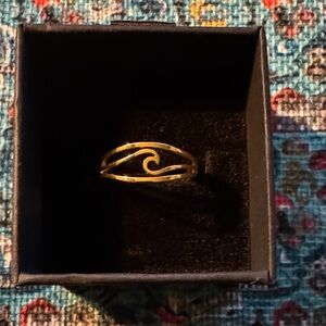 Gold Plated Stainless Steel Wave Design Women's Ring - Elegant Coastal Style